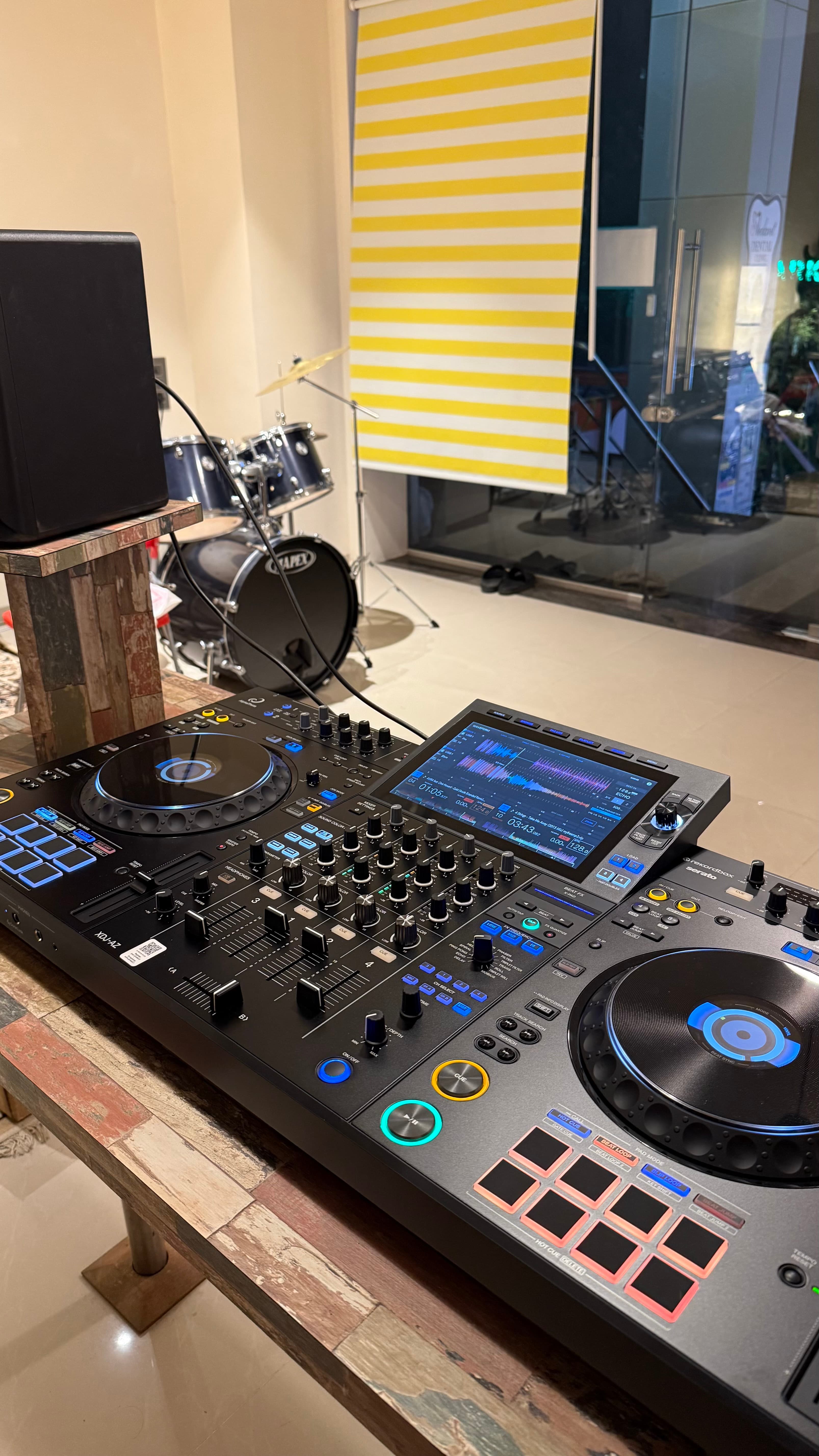 Complete DJ
